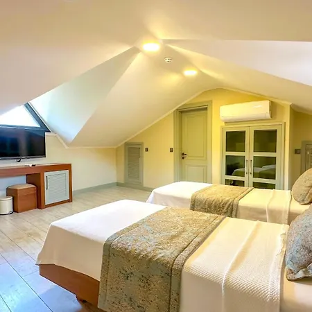 Centre Bed & Breakfast 4*