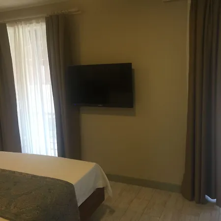 Bed & Breakfast Centre 4*