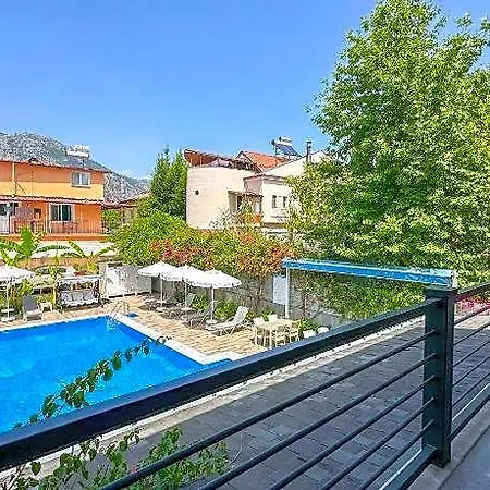 Bed & Breakfast Centre 4*