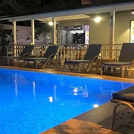 Bed & Breakfast Centre 4*