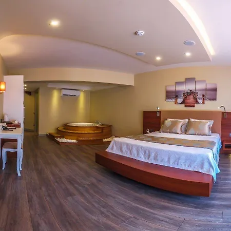 Centre Bed & Breakfast 4*